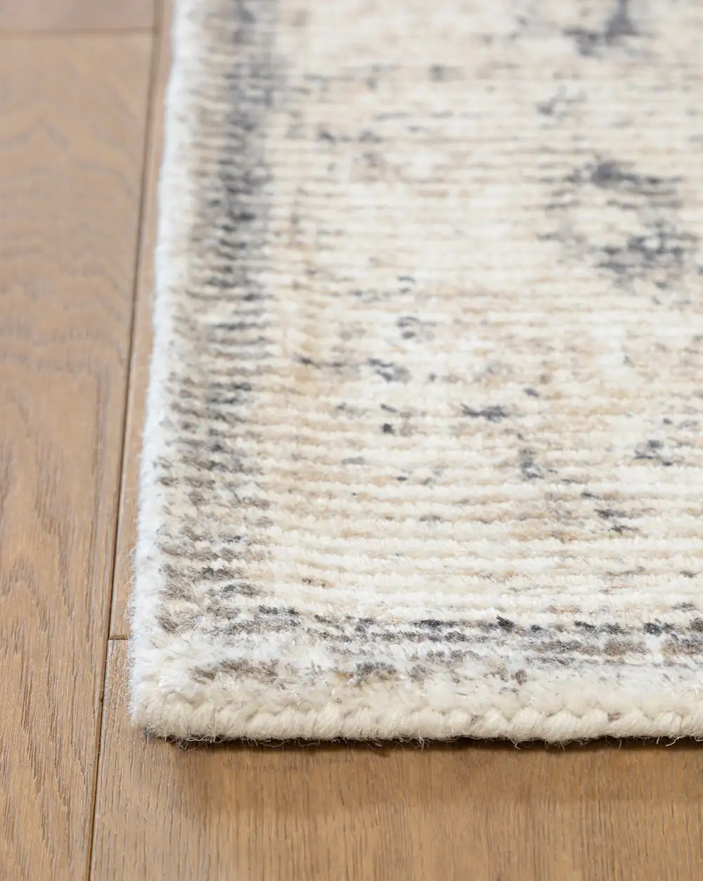 Durable-Weave Hand-Tufted Wool Area Rug