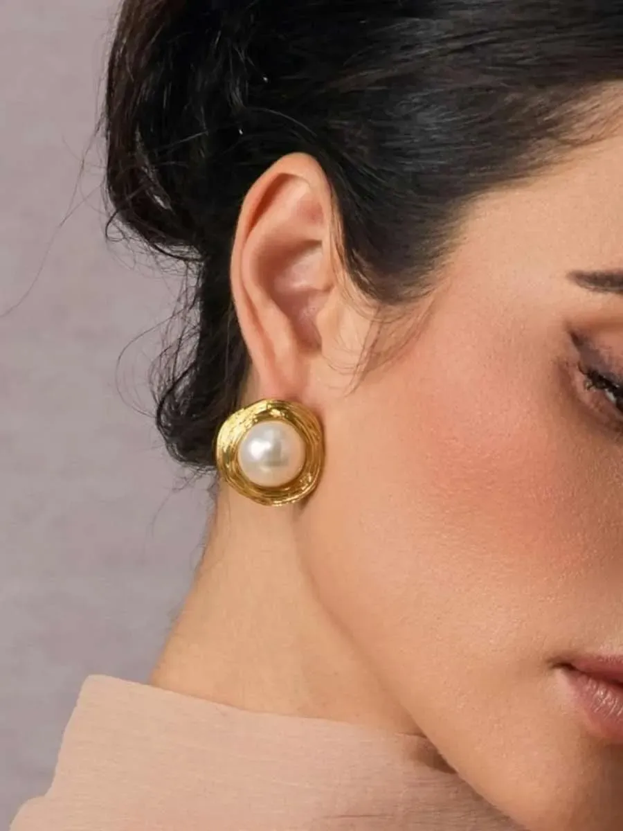Serafina Irregular Edge Pearl Earrings