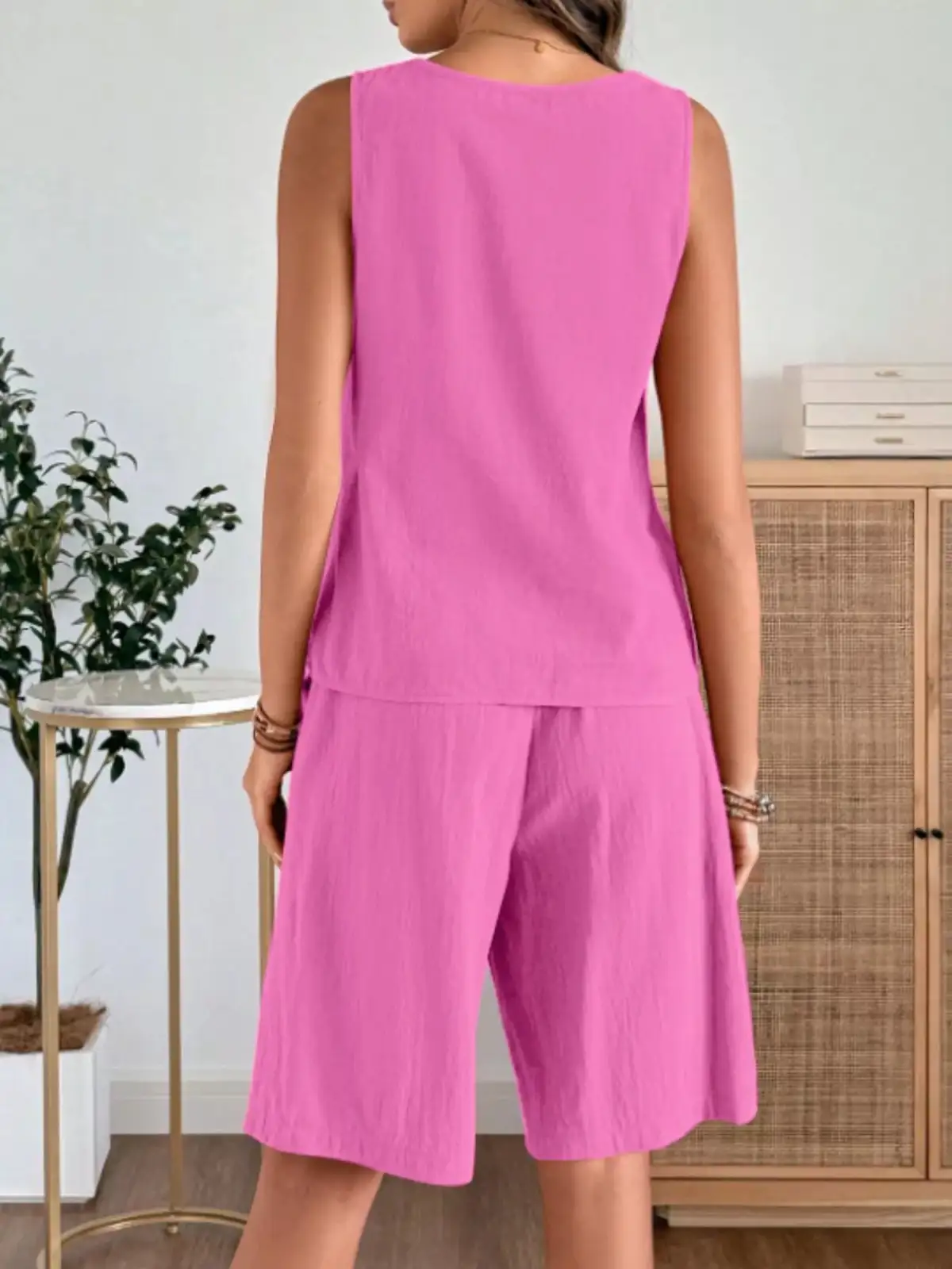 Round-Neck Shorts Matching Set
