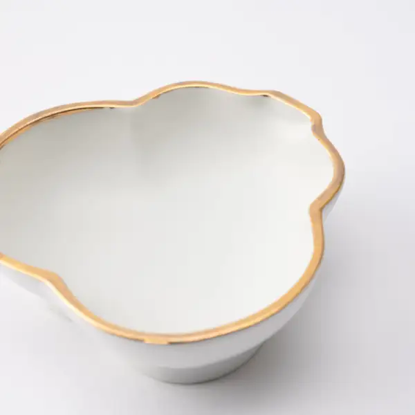 Matte Carved Sauce Plate