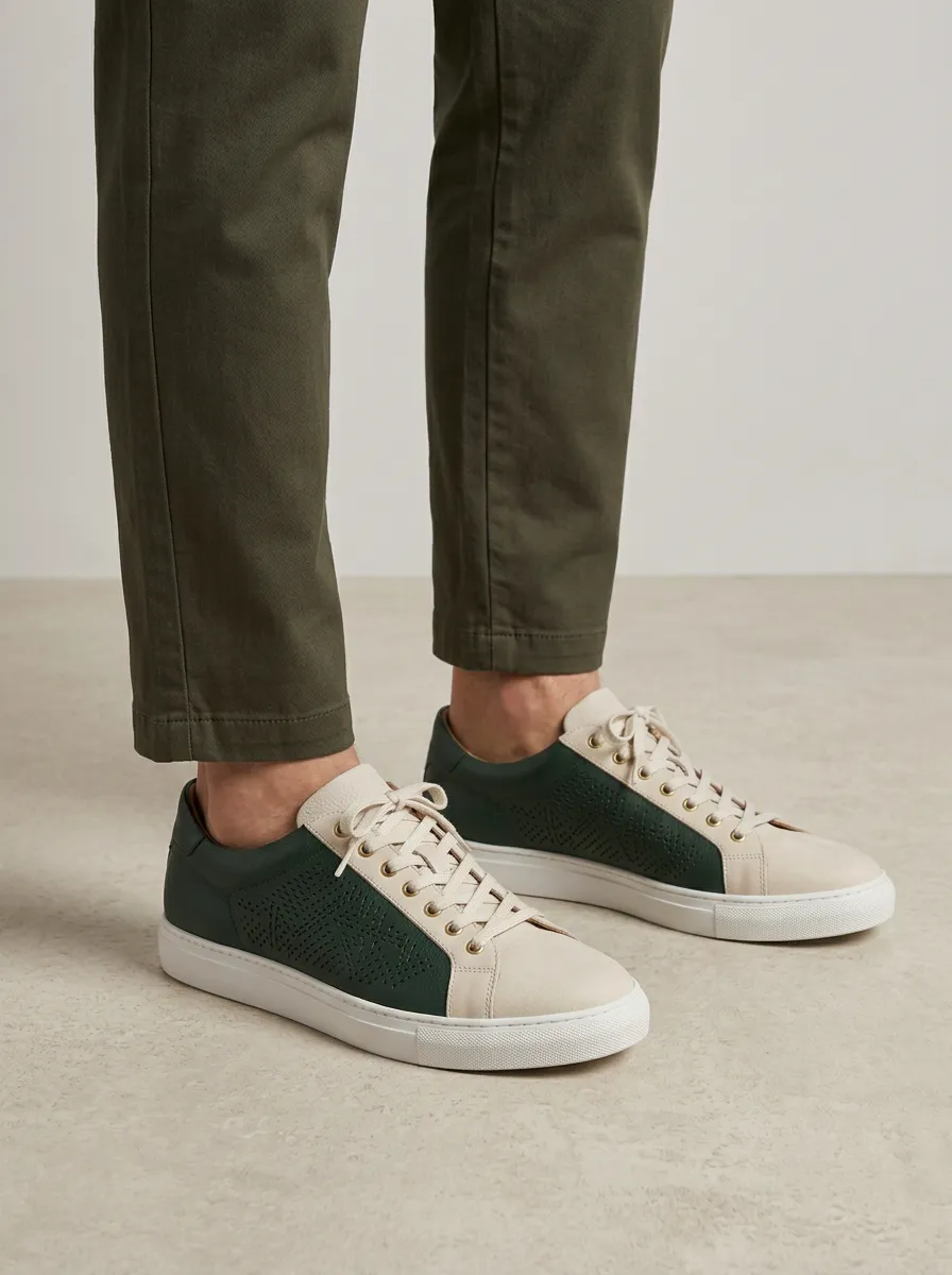 Men's Geometric Perforated Pattern Casual Shoes