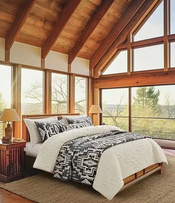Simple Reversible Quilted Quilt Set