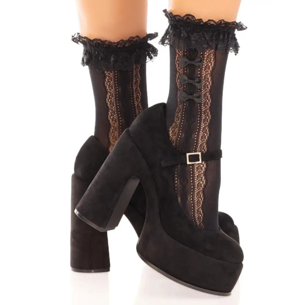 Heart Lace Ruffle Ankle Socks