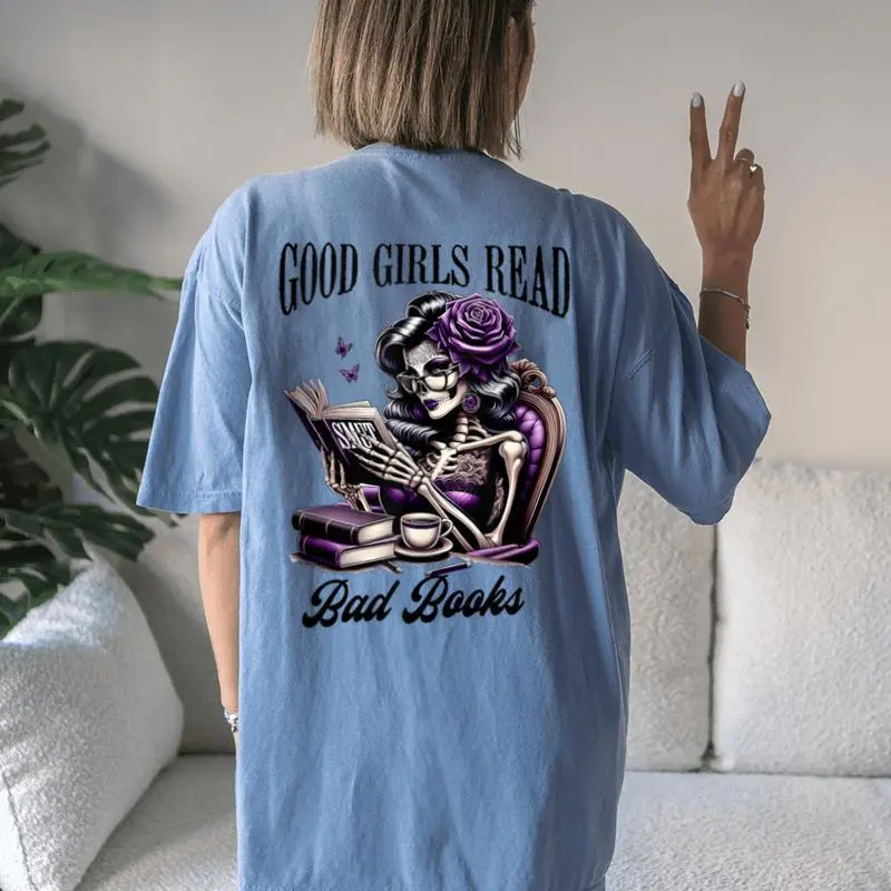 Smut Book Reading Smutty Good That Girls Read Bad Books Women's Oversized Comfort T-Shirt Back Print