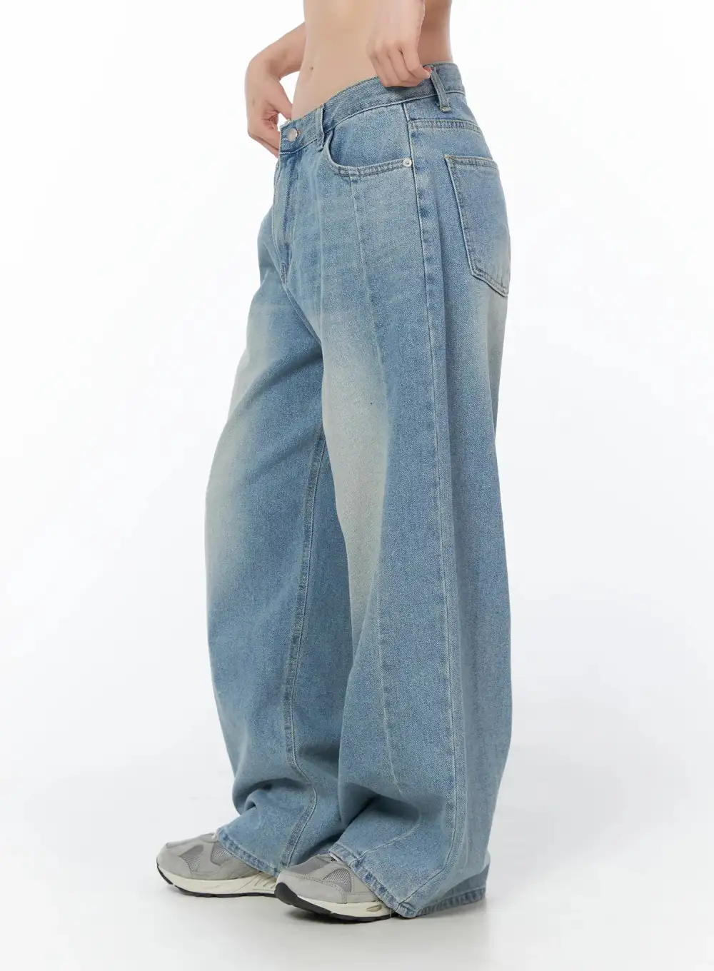 Wide-Fit Relaxed Fit Wide Leg Jeans