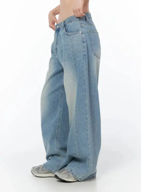 Wide-Fit Relaxed Fit Wide Leg Jeans