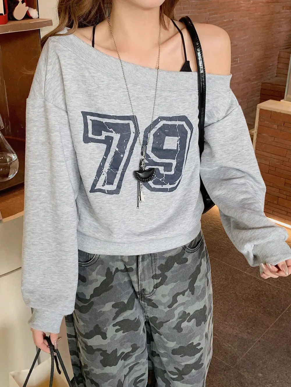 Women Number 79 Off Shoulder Letter Graphic Sweatshirt