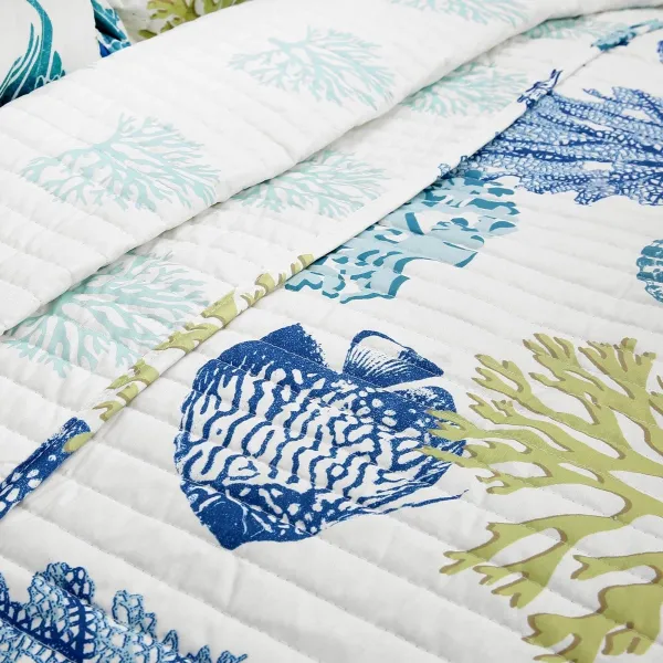 Layered Coastal Quilt Bedding Set