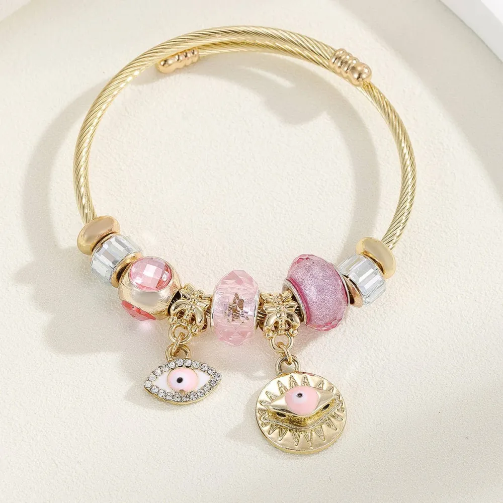 Beaded Floral Pendant Necklace