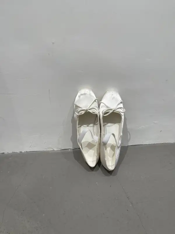 Chic Faux Leather Elastic Strap Ballet Flats