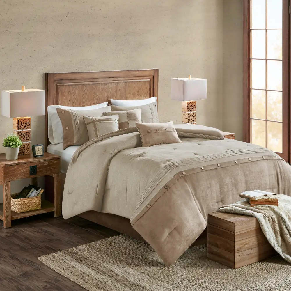 Essential Polyester Embroidered Comforter Bedding Set