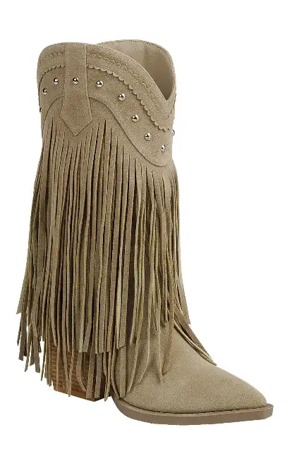 Modern Weekend Boots