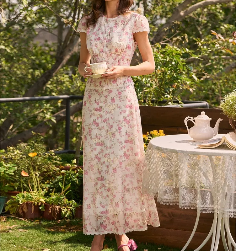 Pink Floral Embroidery Midi Skirt