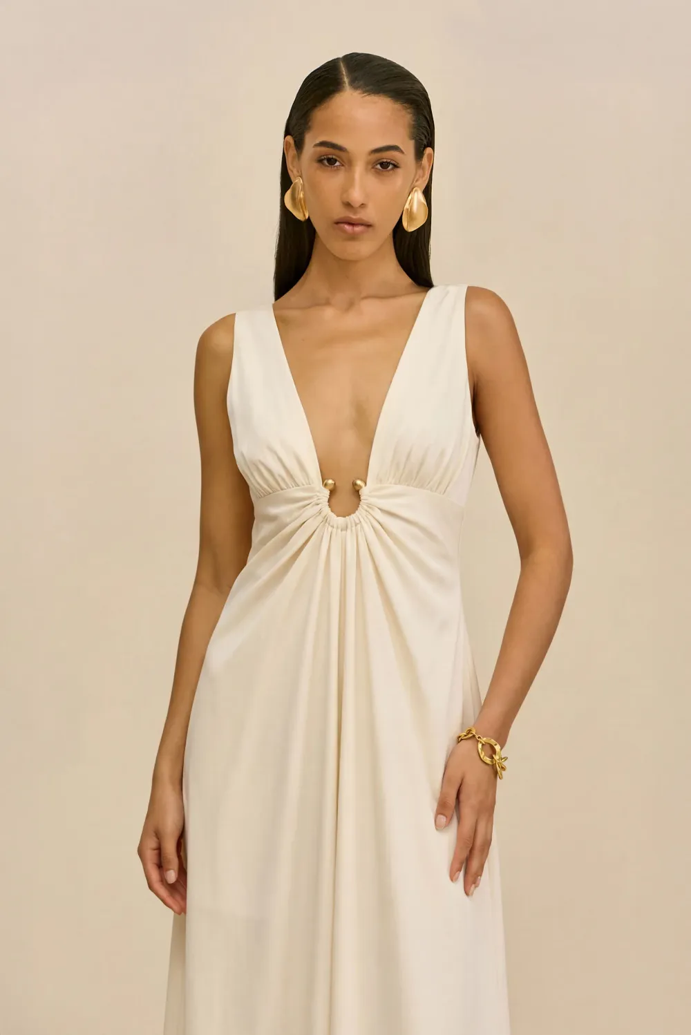 Alina V-Neck Metal Buckle Midi Dress In White