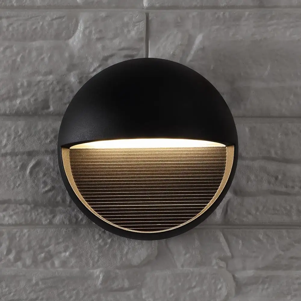 Outdoor Metal/glass Integrated LED Wall Sconce
