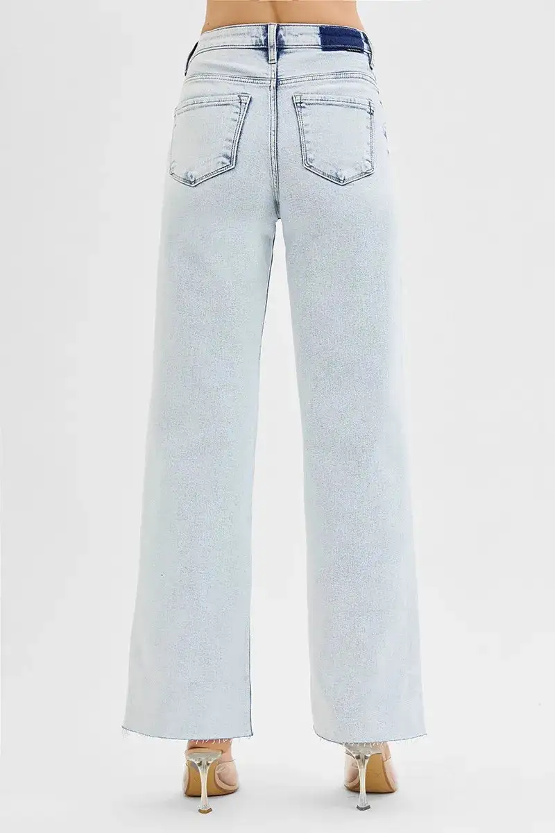 Buttoned Smooth Denim Jeans