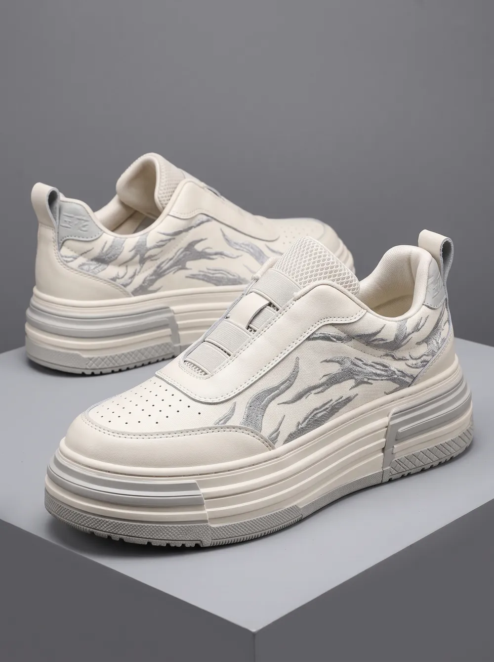 Graphic Panel Low Top Skate Sneakers