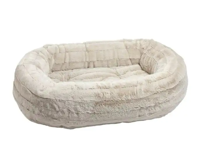 Faux Fur Plush Neat Casual Pet Bed