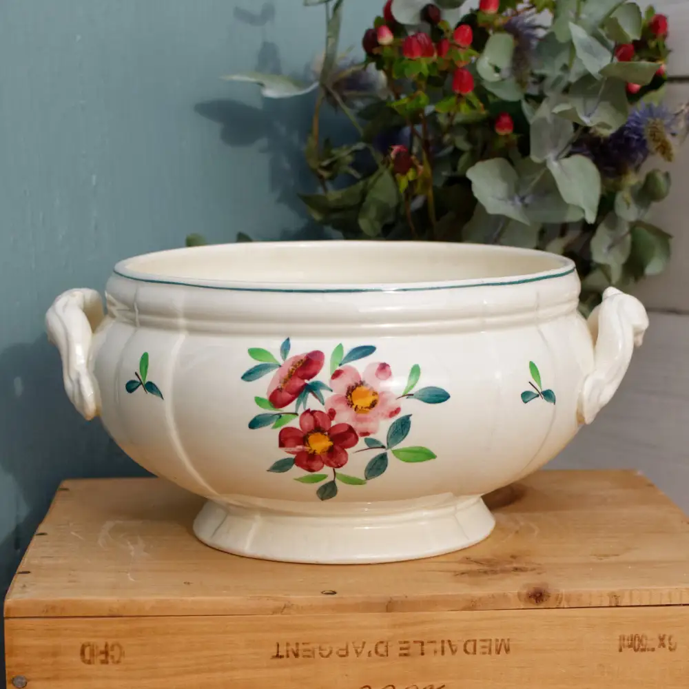 Collected Charming Decorative Plate