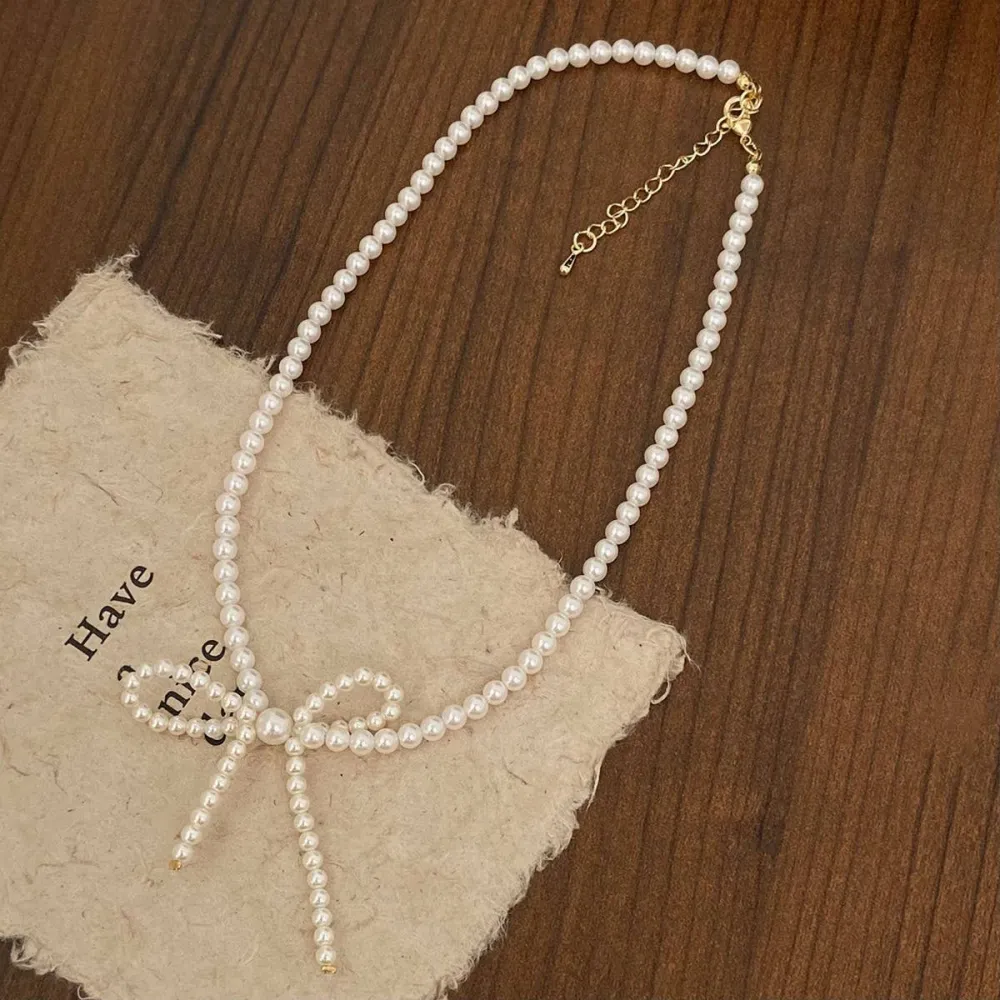 Pearl Bow Necklace