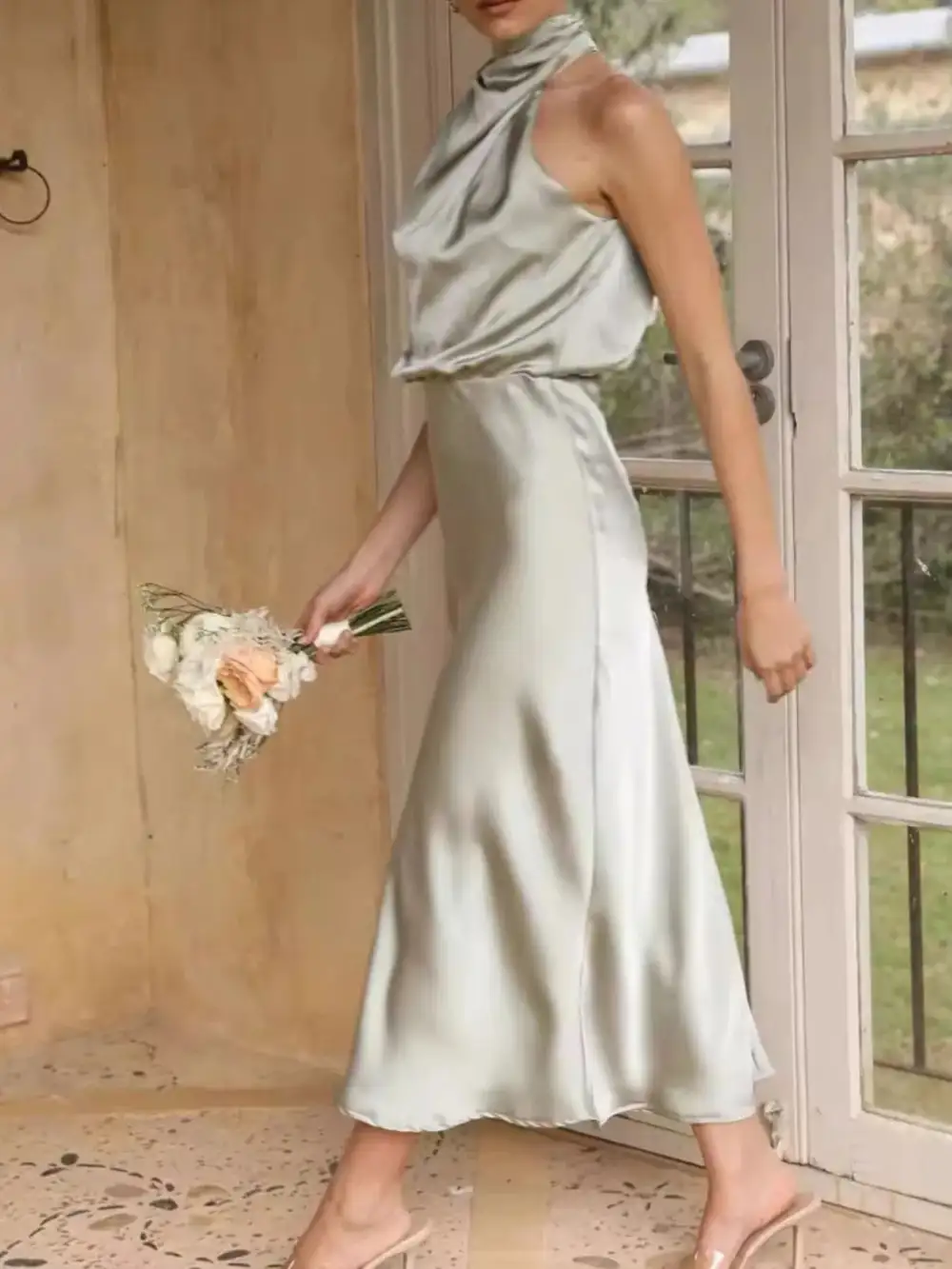Modern Ruched Sleeveless Midi Dress