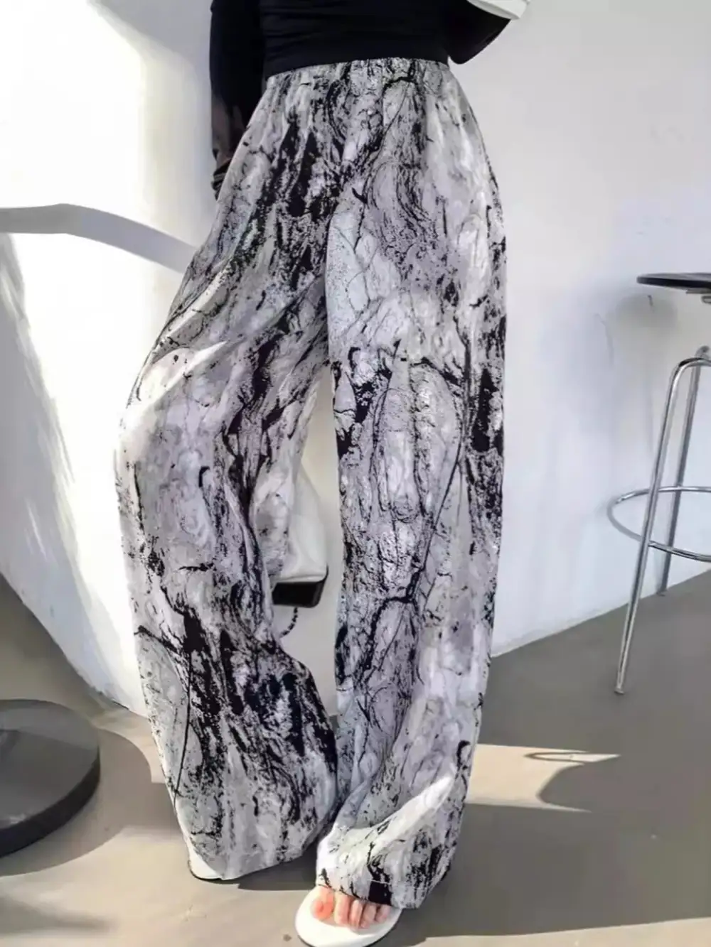 Abstract Print Wide Leg Casual Pants