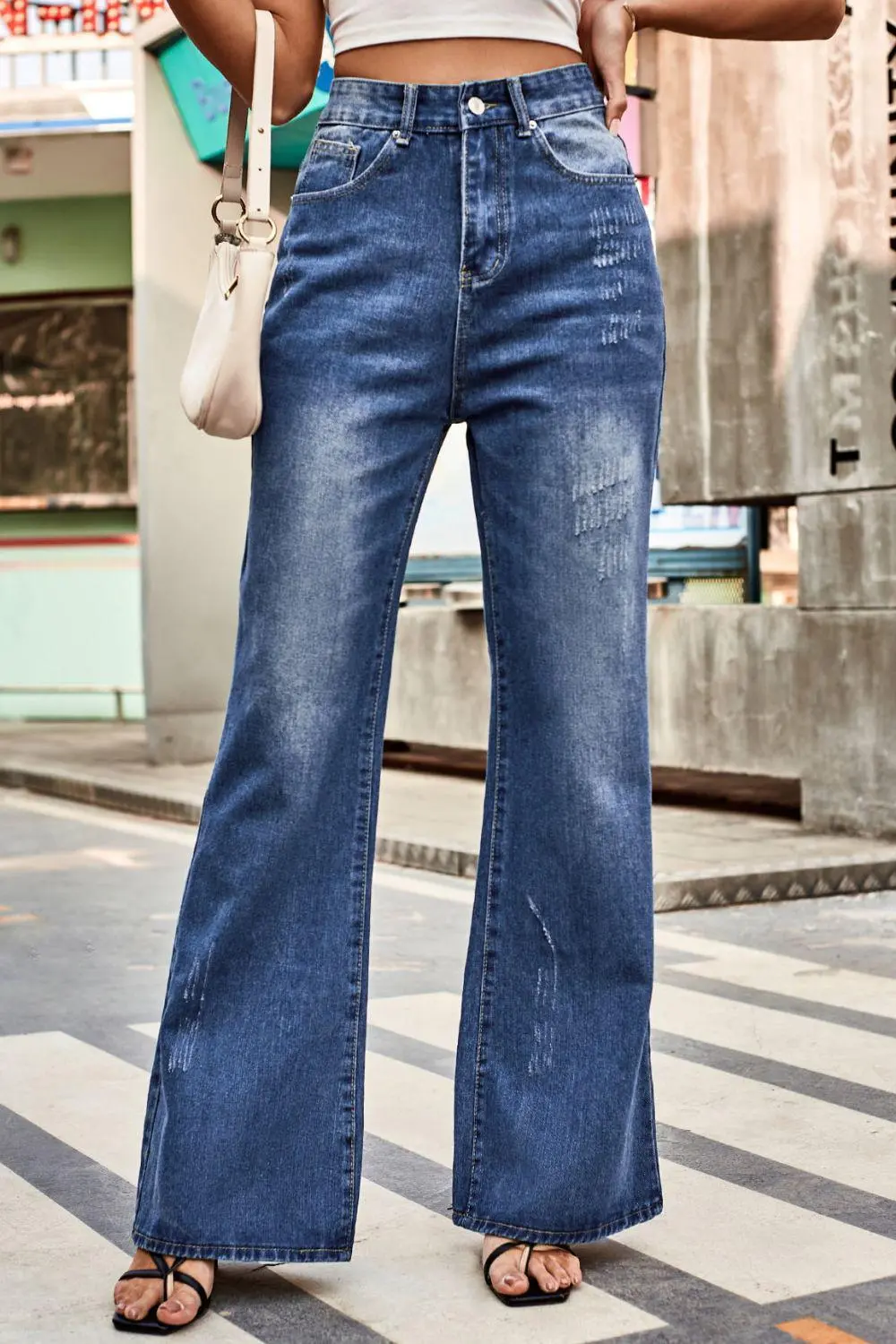 Buttoned Loose Fit Pocket Denim Jeans