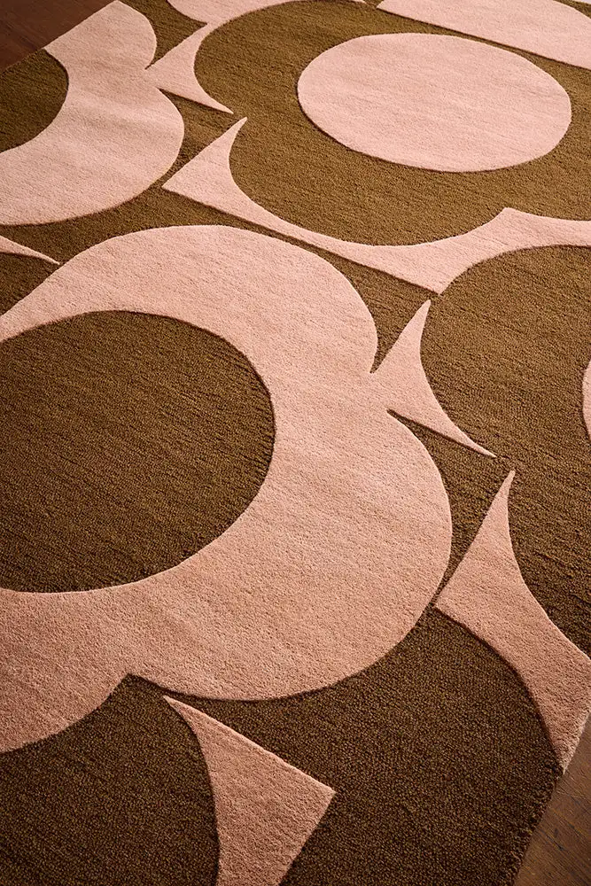 Wool Tufted Floral Polished Area Rug