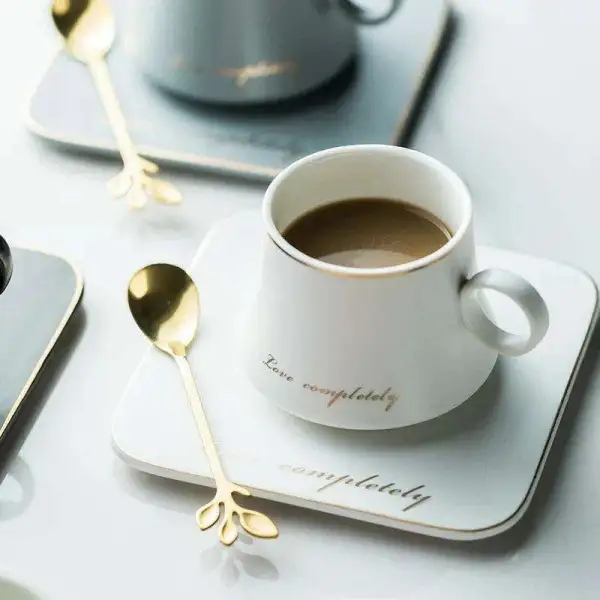 Porcelain Luxurious Cup Set Everyday