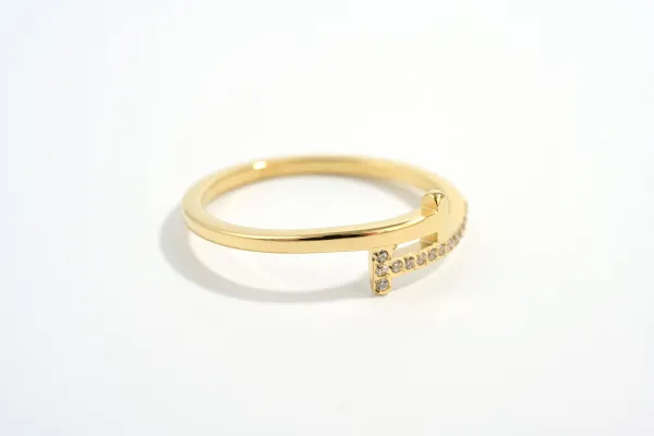 Clean-Edge Minimal Everyday Fashion Ring