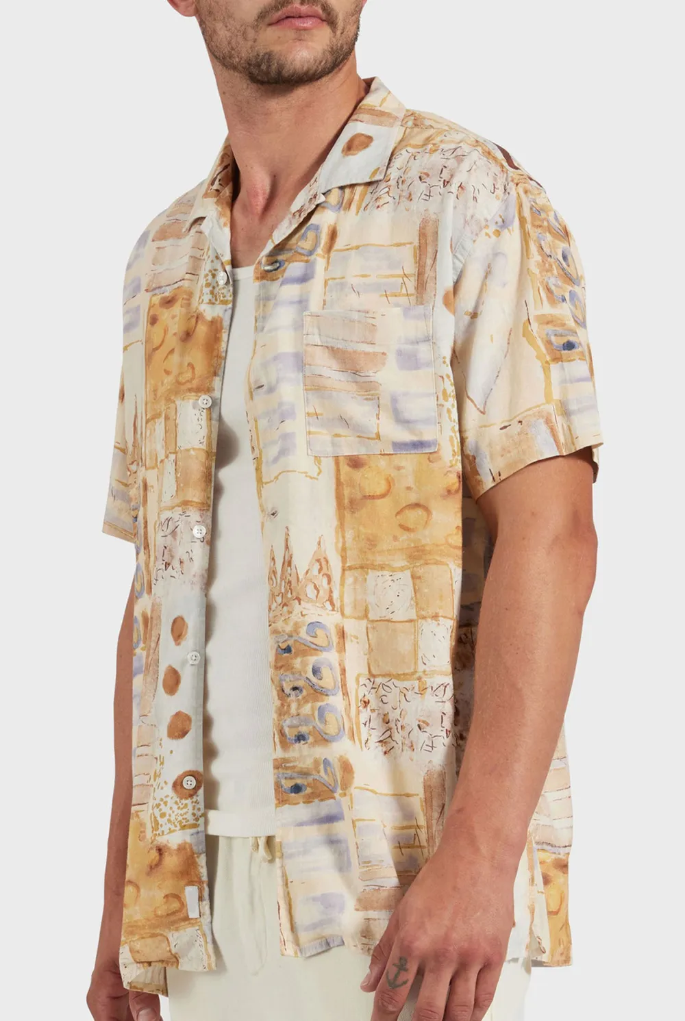 Lightweight Short Sleeve Casual Button Down Shirt
