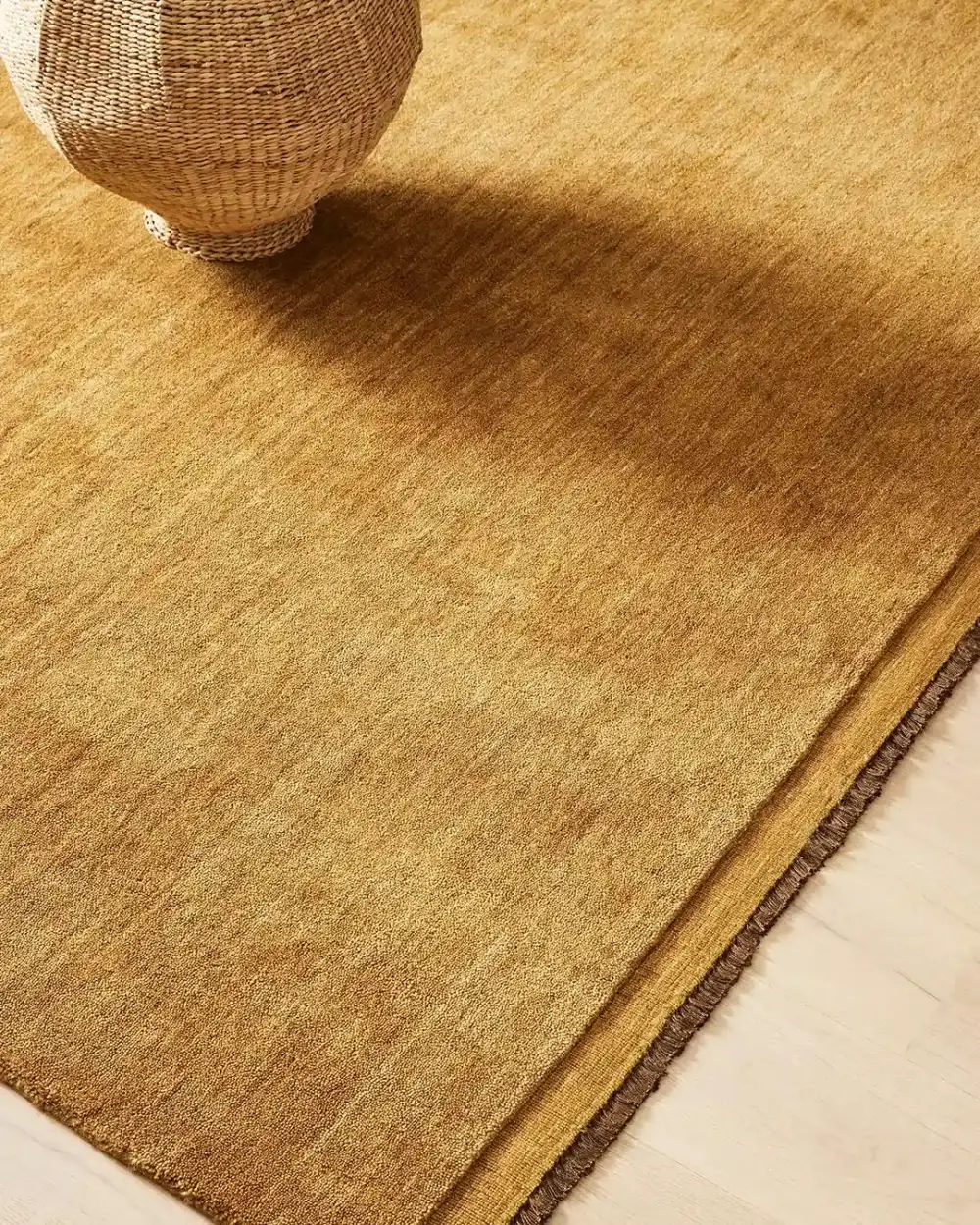Wool Bordered Contemporary Versatile Area Rug