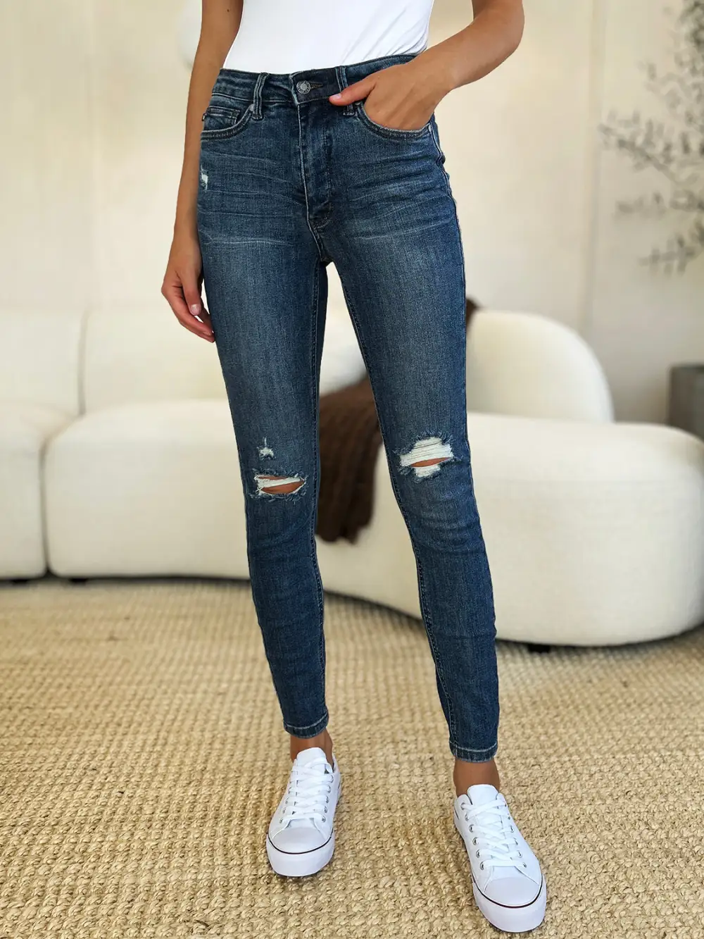 Mid Waist Distressed Jeans