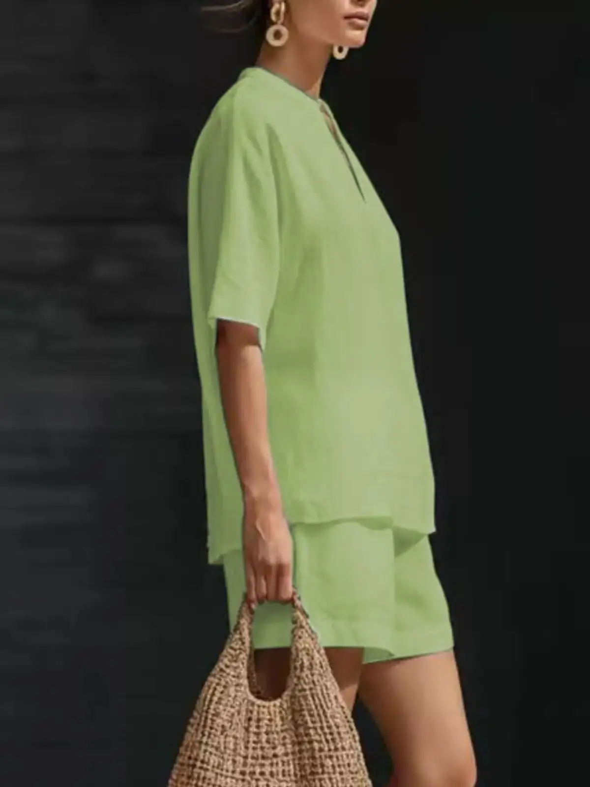 Modern Refined Pocketed Top and Shorts Matching Set