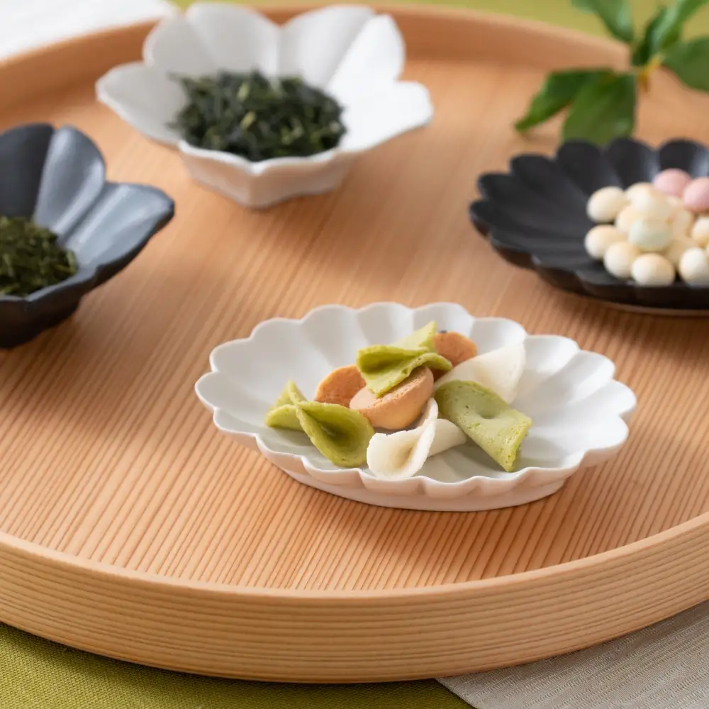 Chrysanthemum Chrysanthemum-Shaped Oval Sauce Plate