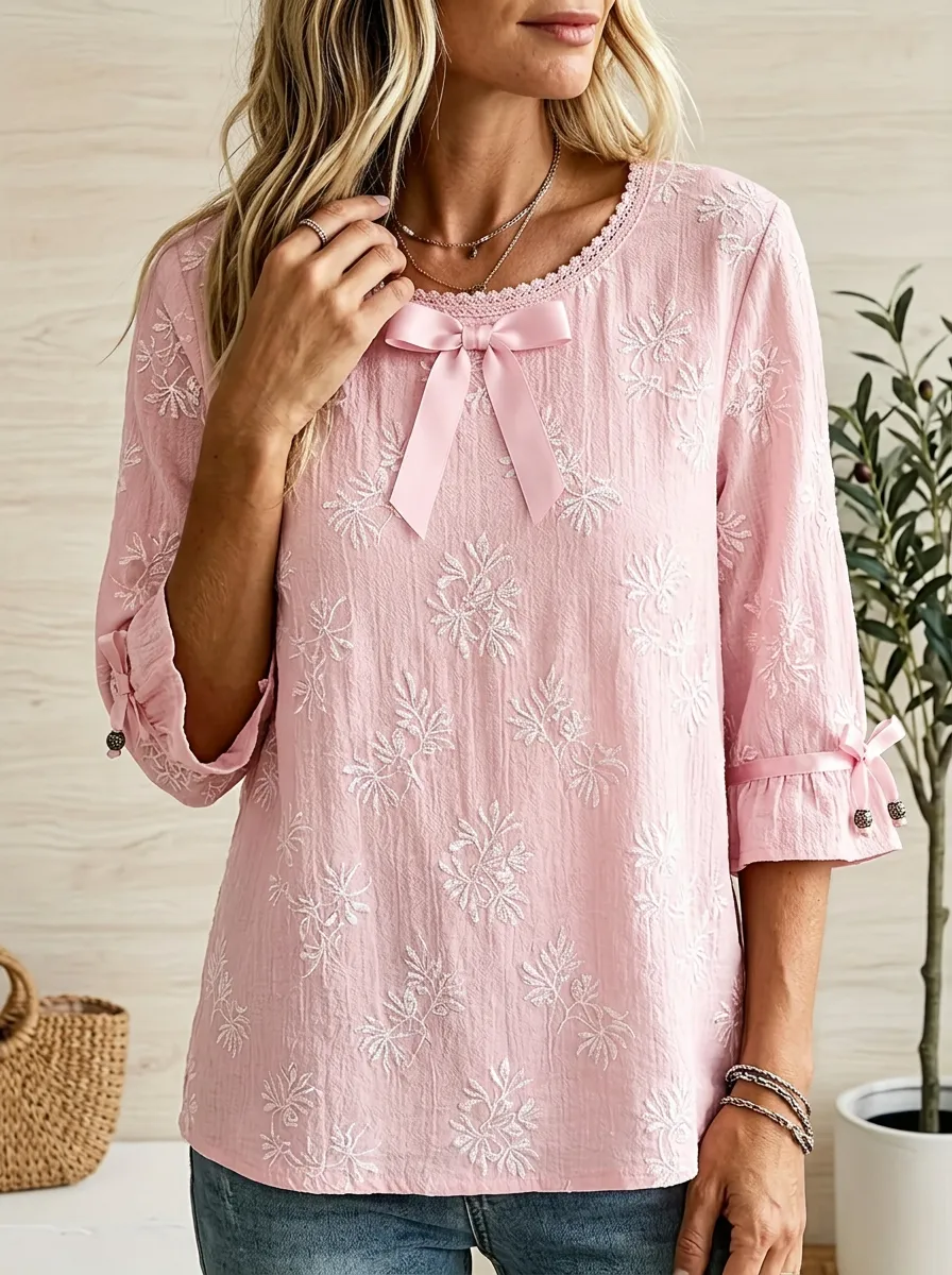 Women's Round Neck Floral Embroidered Lace-trim Blouse