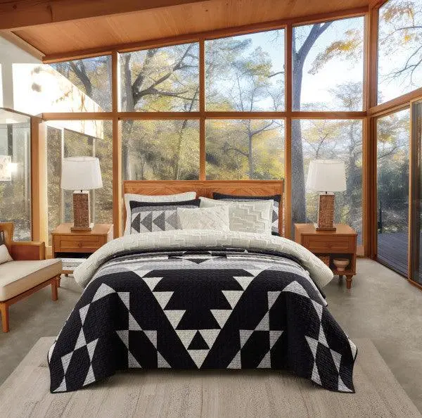 Understated Reversible Quilted Quilt Set