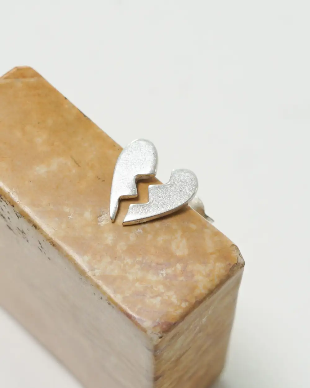 Curved Classic Earrings