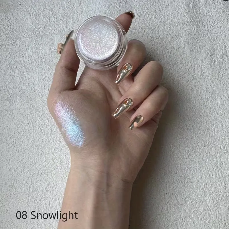 Shimmery Cool-Tone Eyeshadow Cream