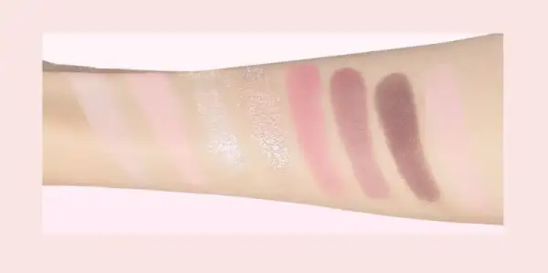8 Colors Eyeshadow Palette