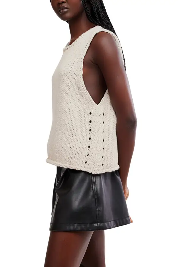 Eyelet Boxy Relaxed Tank Top