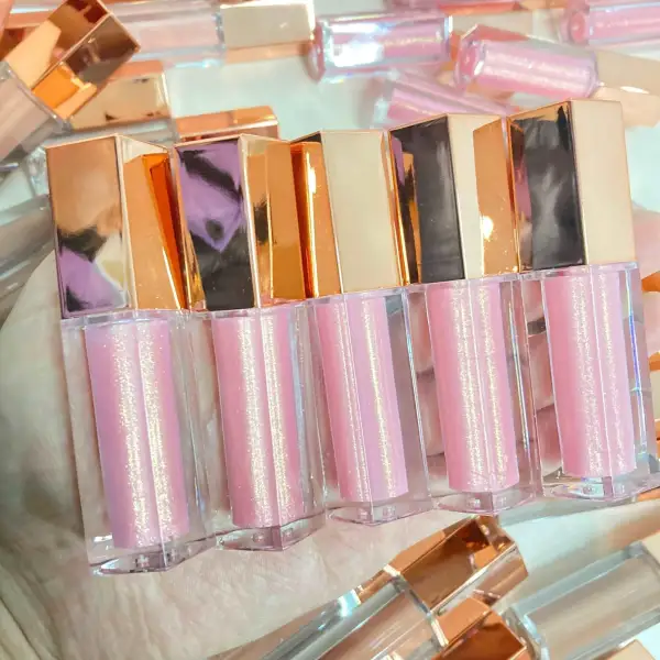 Comfort Touch Lip Glaze Tube