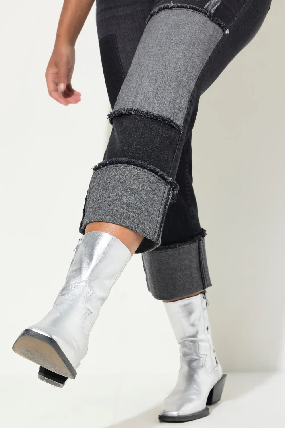 Elastic Patch Jeans