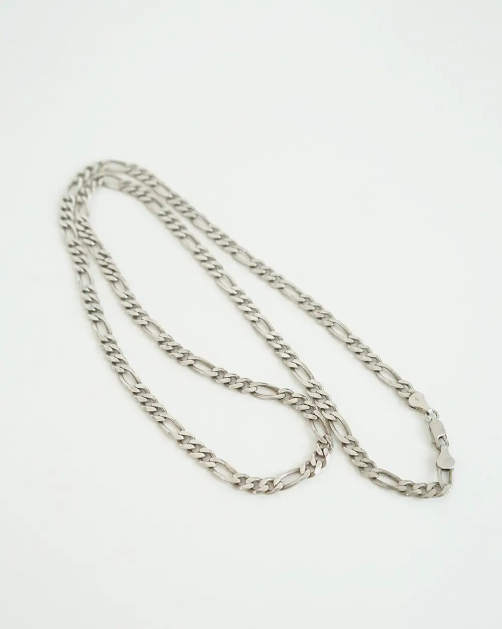 Distinctive Chain Necklace