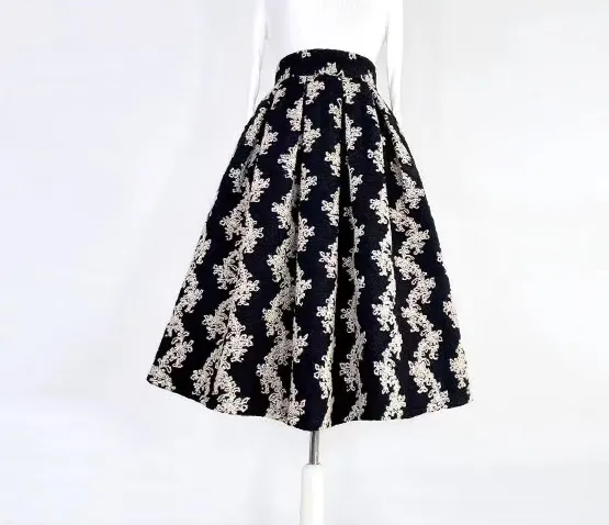Soft Easy Embroidered High Waist Skirt