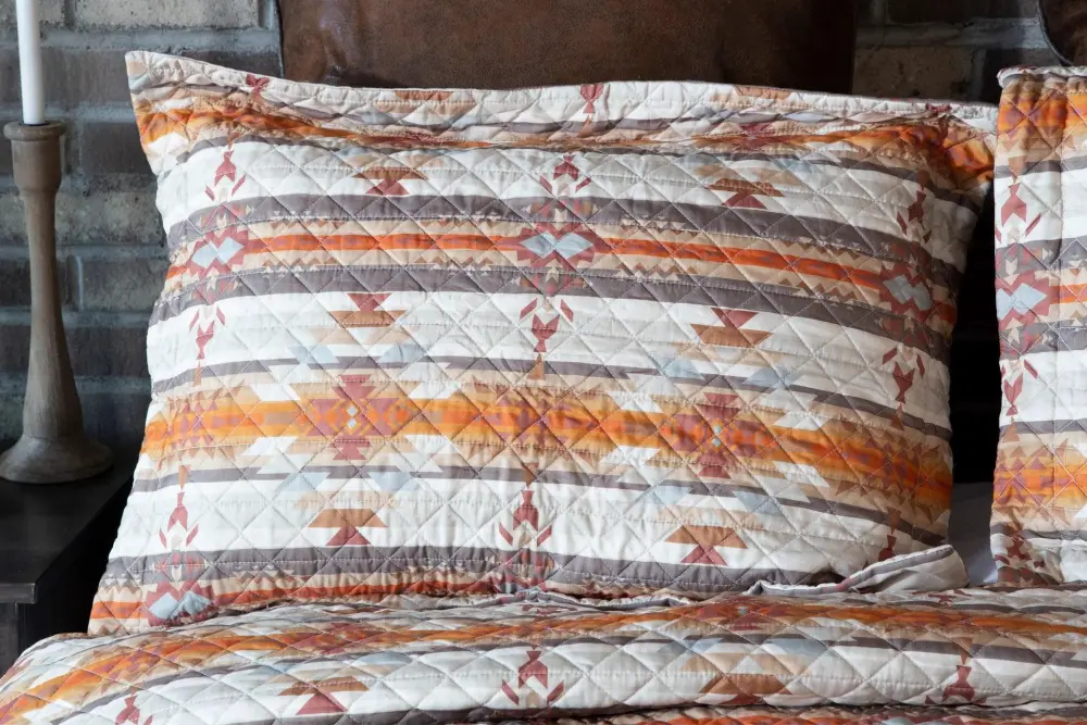 Distinctive Quilted Geometric Quilt Set