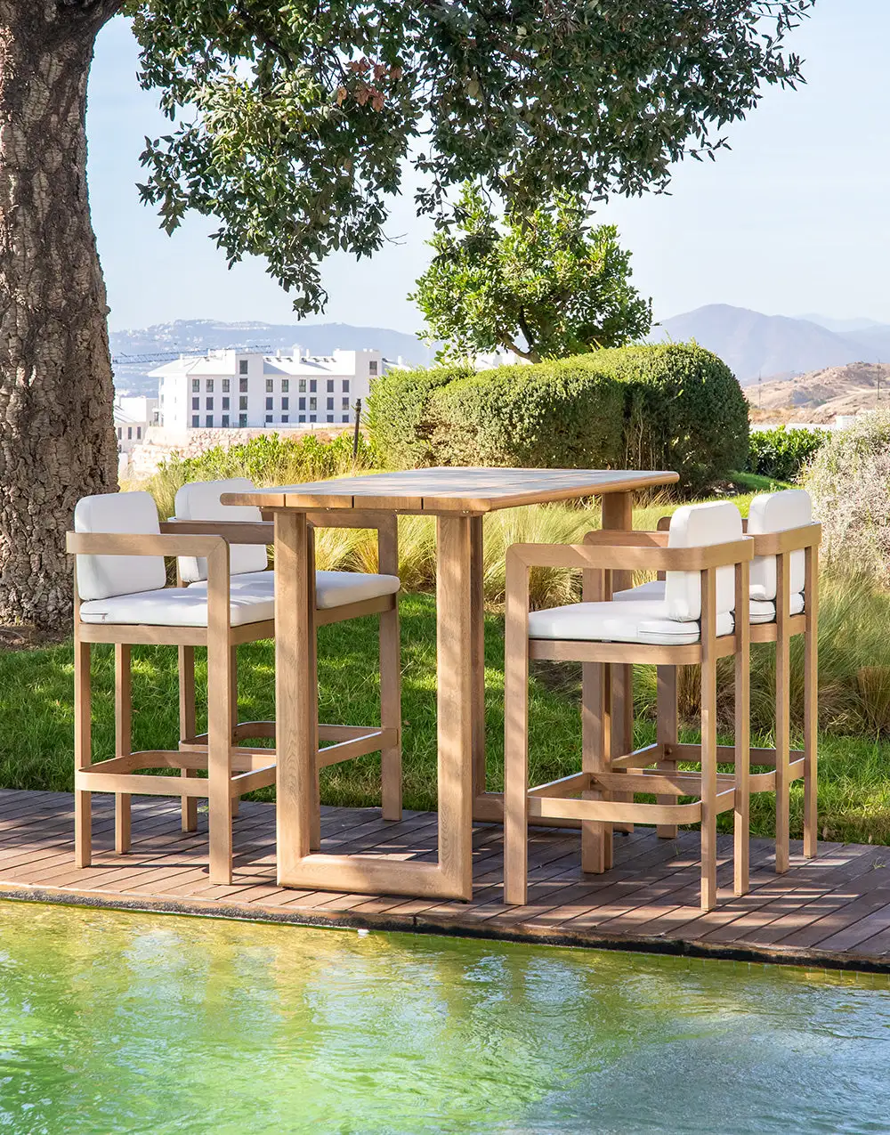 Tall Aluminum Patio Bar Table