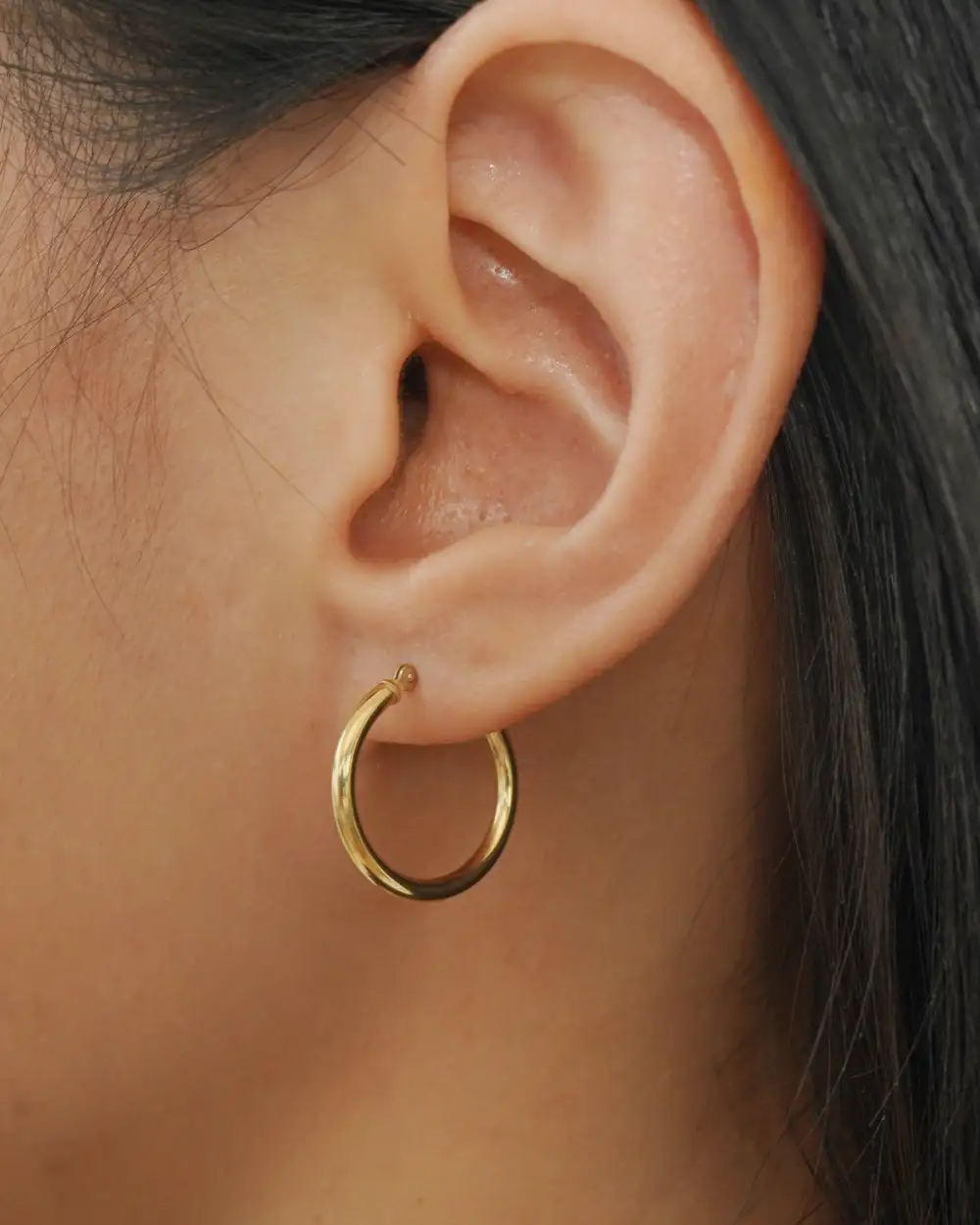 Minimal Hoop Earrings