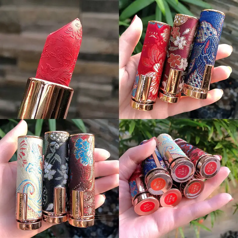 Practical Lip Tint Gloss Option L