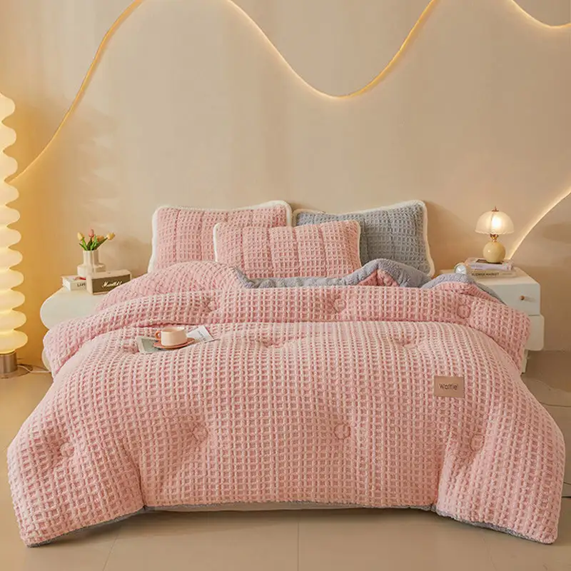 Comforter Quilt With Reversible Waffle Detail